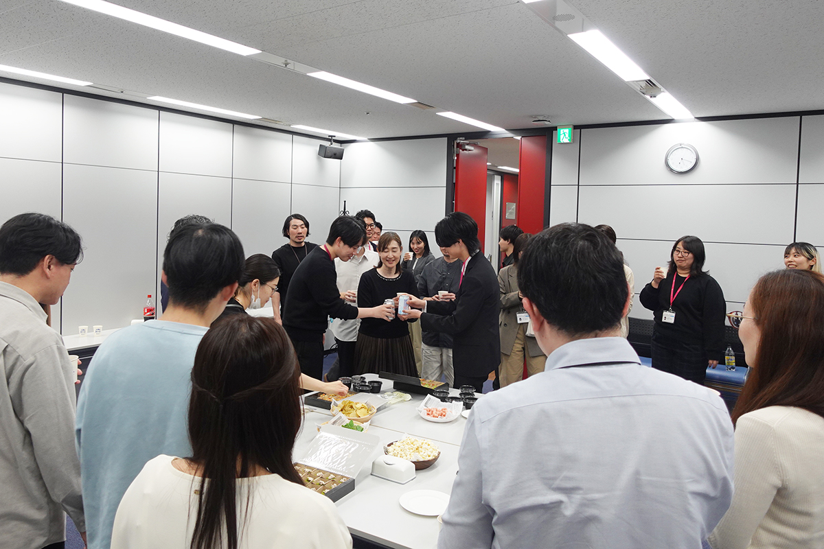 懇親会の様子